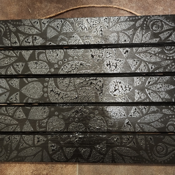 HANDCRAFTED Upcycled Black Wood Panel Board HANDPAINTED Mandala Wall Art Decor - Picture 6 of 17